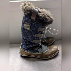 Sorel Women's Winter Boots - Size 9